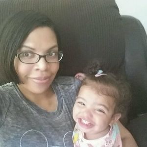 Meet your Posher, Leanne